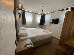 Tinos Otel & Bağ Evi (+12 Yaş)