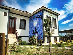 Tinos Otel & Bağ Evi (+12 Yaş)