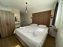 Tinos Otel & Bağ Evi (+12 Yaş)