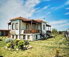 Tinos Otel & Bağ Evi (+12 Yaş)