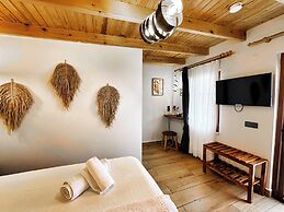 Tinos Otel & Bağ Evi (+12 Yaş)