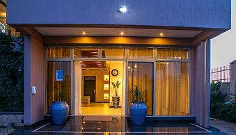 Source Of the Nile Hotel Namanve