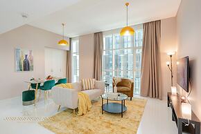 Marco Polo - Exquisite 2 BR with captivating city view & colors