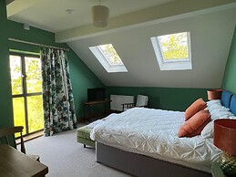 Stunning 1-bed in Bruton Somerset, Stunning Views