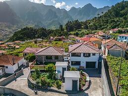 Basalt House B by Madeira Sun Travel
