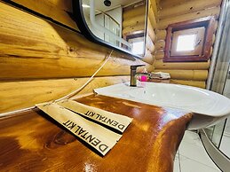 Bayan Mongolian Resort - Genghis Khan Statue