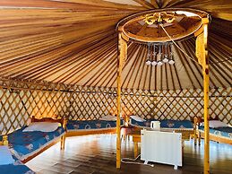 Bayan Mongolian Resort - Genghis Khan Statue