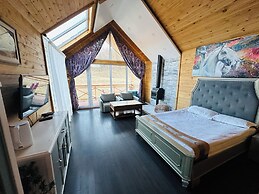 Bayan Mongolian Resort - Genghis Khan Statue