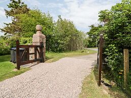 Holly Leaf Cottage - Drum Castle Estate