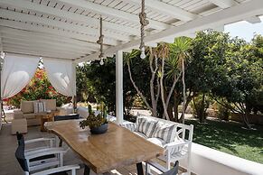 Villa Phos Paros