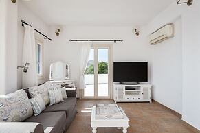 Villa Phos Paros