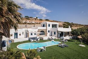 Villa Phos Paros