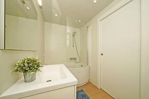 Bristol Exclusive 2 5 by Wonderful Italy