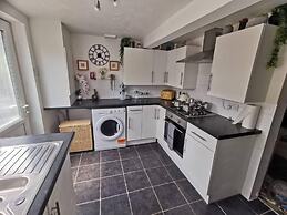 Stunning 2-bed House in Macclesfield Cheshire