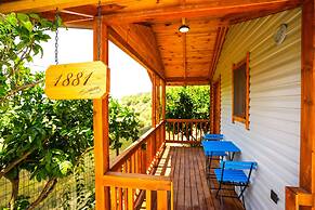 Nora Villa Bungalows