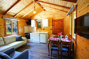 Nora Villa Bungalows