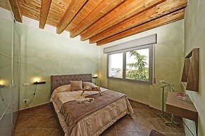 Condominio San Francesco 53 by Wonderful Italy