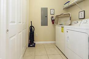 Vista Cay Luxury Lakeview 3 Bedroom Condo 3087