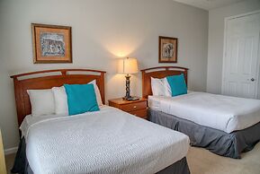 Vista Cay Luxury Lakeview 3 Bedroom Condo 3087