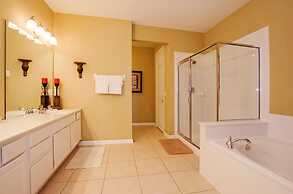 Vista Cay Luxury Lakeview 3 Bedroom Condo 3087