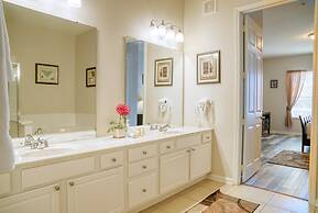 Vista Cay Luxury 3 Bedroom Condo 3066