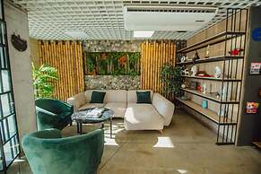 Lovely Studio in Batumi With Rooftop in Building