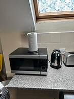 Leeds Cute 1 bed Apt, Garden, Free Wifi & Parking