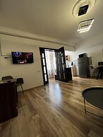 Opera Apartment Sleeps 4 With Patio