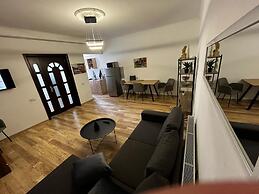 Opera Apartment Sleeps 4 With Patio