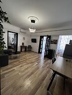 Opera Apartment Sleeps 4 With Patio