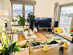 Luxury 3 bedrooms- Terrace and Parking