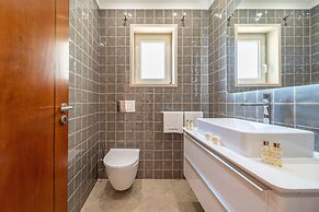 Villa Ribeiro by HelloVacations