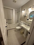 Buttermilk Falls Inn