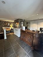 Buttermilk Falls Inn