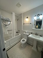 Buttermilk Falls Inn