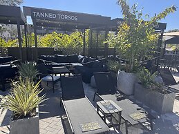 Mari Jean Hotel - All Adults Welcome