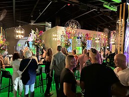 Mari Jean Hotel - All Adults Welcome