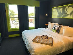 Mari Jean Hotel - All Adults Welcome