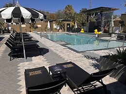 Mari Jean Hotel - All Adults Welcome