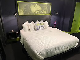 Mari Jean Hotel - All Adults Welcome