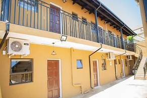 PLATINUM EAGLE GUEST HOUSE