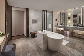 Intercontinental Zhengzhou by IHG