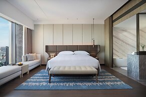 Intercontinental Zhengzhou by IHG