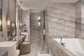 Intercontinental Zhengzhou by IHG