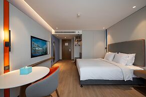 Holiday Inn Express Shanghai Pujiang Lianhang Road by IHG