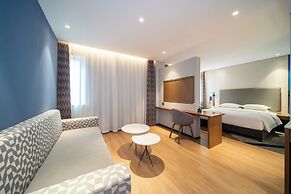 Holiday Inn Express Shanghai Pujiang Lianhang Road by IHG