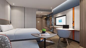 Holiday Inn Express Shanghai Pujiang Lianhang Road by IHG