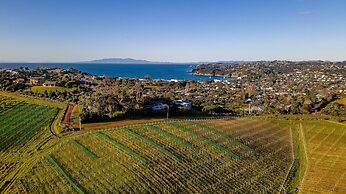 Oriwa Villa Oneroa near Mudbrick