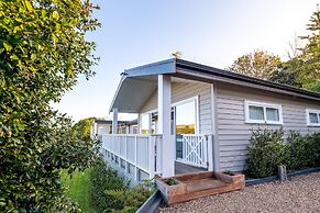 Oriwa Villa Oneroa near Mudbrick