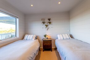 Oriwa Villa Oneroa near Mudbrick